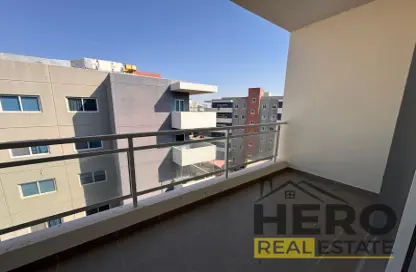 Apartment - 2 Bedrooms - 2 Bathrooms for sale in Tower 8 - Al Reef Downtown - Al Reef - Abu Dhabi