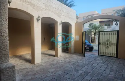 Outdoor Building image for: Villa - 4 Bedrooms - 5 Bathrooms for rent in Mushrif Gardens - Al Mushrif - Abu Dhabi, Image 1