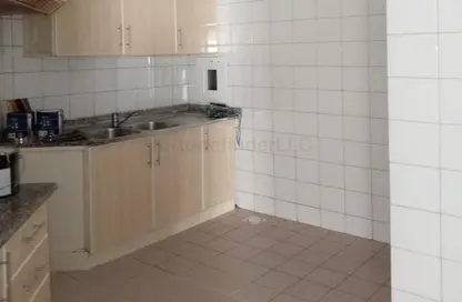صورة لـ مطبخ شقة - 2 غرف نوم - 2 حمامات للايجار في شارع حمدان - أبوظبي ، صورة رقم 1