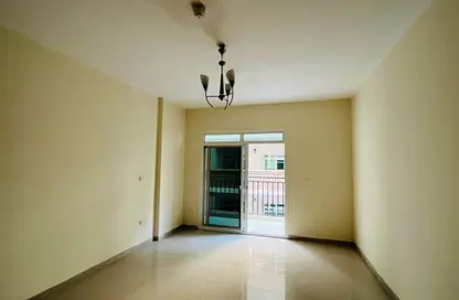 Apartment - 1 Bathroom for rent in May Residence 4 - May Residence - District 10 - Jumeirah Village Circle - Dubai