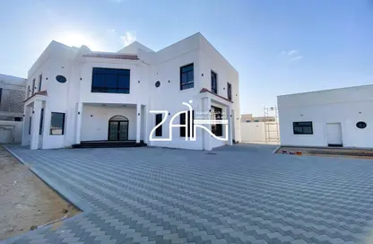 Villa - 7+ Bedrooms - 7+ Bathrooms for rent in Madinat Al Riyad - Abu Dhabi