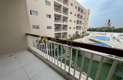 Apartment - 1 Bedroom - 2 Bathrooms for rent in Sandhurst House - Jumeirah Village Circle - Dubai