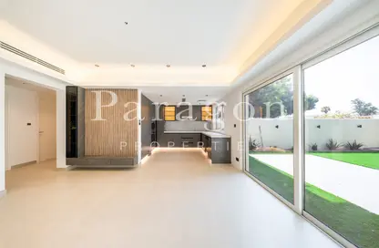 Villa - 3 Bedrooms - 3 Bathrooms for sale in Springs 11 - The Springs - Dubai