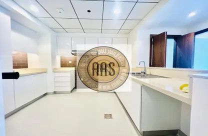 Apartment - 2 Bedrooms - 3 Bathrooms for rent in Corniche Deira - Deira - Dubai