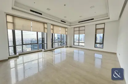 Empty Room image for: Penthouse - 3 Bedrooms - 4 Bathrooms for sale in South Ridge 2 - South Ridge - Downtown Dubai - Dubai, Image 1