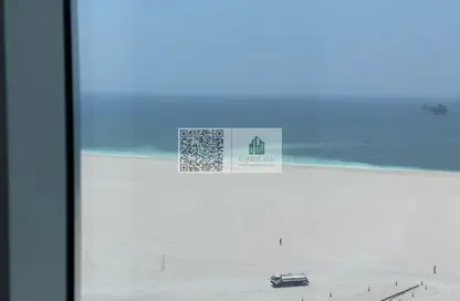 Apartment - 3 Bedrooms - 3 Bathrooms for rent in Corniche Tower - Ajman Corniche Road - Ajman