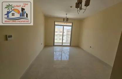 شقة - غرفة نوم - 2 حمامات للايجار في الثاني مويلح - تجارية مويلح - الشارقة
