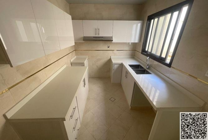 15600273 - Property Image 2