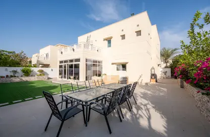 Villa - 4 Bedrooms - 4 Bathrooms for rent in Meadows 9 - Meadows - Dubai