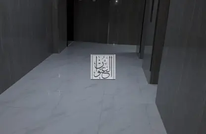 عمارة بالكامل - استوديو - 8 حمامات للبيع في القاسمية - الشارقة