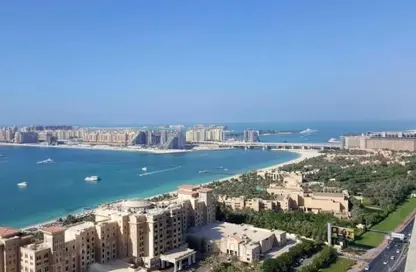 Apartment - 3 Bedrooms - 5 Bathrooms for rent in Ocean Heights - Dubai Marina - Dubai