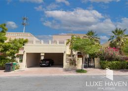 Outdoor House image for: Villa - 6 bedrooms - 6 bathrooms for rent in Meadows 4 - Meadows - Dubai, Image 1