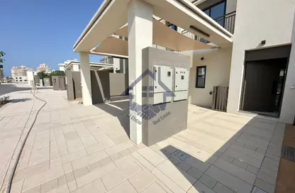 تاون هاوس - 2 غرف نوم - 3 حمامات للبيع في جزيرة الصقر الجنوبية - جزيرة فالكون - قرية الحمرا - رأس الخيمة