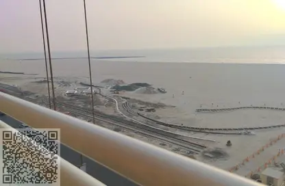 Apartment - 3 Bedrooms - 3 Bathrooms for rent in Cornish Tower - Al Rumaila - Ajman