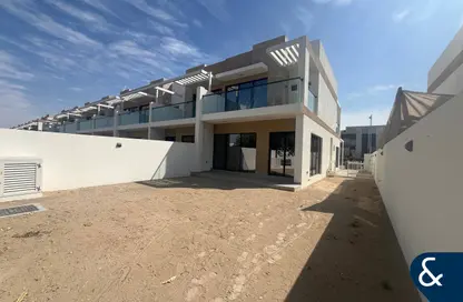 Townhouse - 4 Bedrooms - 4 Bathrooms for sale in Rochester - DAMAC Hills - Dubai Townhouse - 4 Bedrooms - 4 Bathrooms for sale in Rochester - DAMAC Hills - Dubai