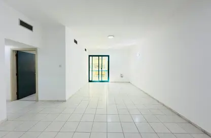 شقة - غرفة نوم - 2 حمامات للايجار في مبنى منخول - منخول - بر دبي - دبي