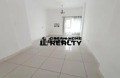 Apartment - 2 Bedrooms - 3 Bathrooms for rent in AL Wazzan Building A - Al Majaz 3 - Al Majaz - Sharjah