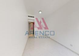 Empty Room image for: Apartment - 2 bedrooms - 2 bathrooms for rent in Golden Sands 7 - Mankhool - Bur Dubai - Dubai, Image 1