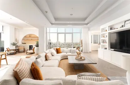 Apartment - 4 Bedrooms - 5 Bathrooms for sale in Diamond - Tiara Residences - Palm Jumeirah - Dubai