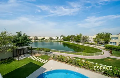 Villa - 4 Bedrooms - 3 Bathrooms for sale in Meadows 9 - Meadows - Dubai