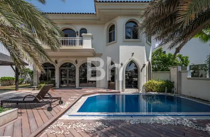 Villa - 4 Bedrooms - 6 Bathrooms for rent in Garden Homes Frond M - Garden Homes - Palm Jumeirah - Dubai