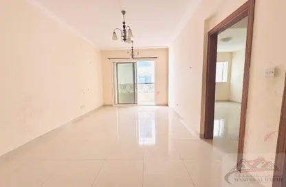 شقة - غرفة نوم - 2 حمامات للايجار في بناية مويليح 3 - مويلح - الشارقة شقة - غرفة نوم - 2 حمامات للايجار في بناية مويليح 3 - مويلح - الشارقة