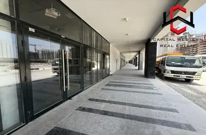 Shop - Studio for rent in AZIZI Riviera 48 - Meydan One - Meydan - Dubai