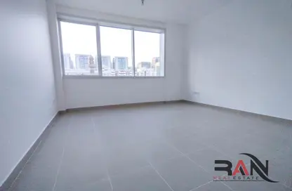 Apartment - 2 Bedrooms - 3 Bathrooms for rent in Al Ferdous Tower - Al Salam Street - Abu Dhabi