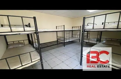 سكن عمال - استوديو - 8 حمامات للايجار في الجرف الصناعية 2 - الجرف الصناعية - عجمان