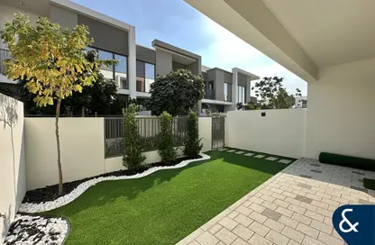 Villa - 3 Bedrooms - 4 Bathrooms for rent in Aura Gardens - Tilal Al Ghaf - Dubai