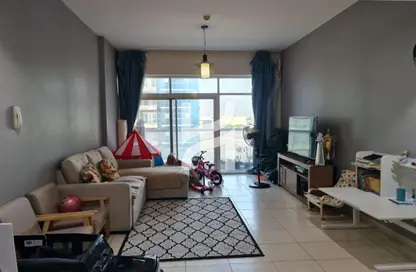 Apartment - 2 Bedrooms - 2 Bathrooms for sale in Royal Residence 2 - Royal Residence - Dubai Sports City - Dubai