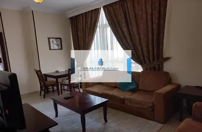 Living / Dining Room image for: Apartment - 1 Bedroom - 2 Bathrooms for rent in Sultan Bin Zayed the First Street - Muroor Area - Abu Dhabi, Image 1