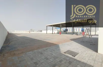 Warehouse - Studio - 4 Bathrooms for rent in Umm Al Thuoob - Umm Al Quwain