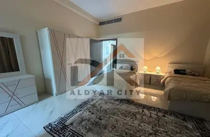 Apartment - 2 Bedrooms - 1 Bathroom for rent in Corniche Tower - Ajman Corniche Road - Ajman