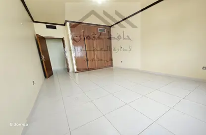 شقة - 3 غرف نوم - 4 حمامات للايجار في الخالدية - أبوظبي