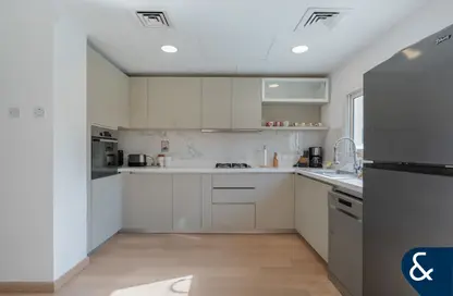 Villa - 2 Bedrooms - 5 Bathrooms for sale in Springs 7 - The Springs - Dubai