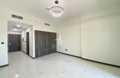 Apartment - Studio - 1 Bathroom for rent in Rukan Tower A - Rukan Tower - Dubai Land - Dubai