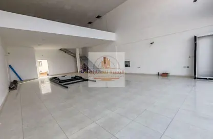 Show Room - Studio - 2 Bathrooms for rent in Al Sajaa Industrial - Al Sajaa - Sharjah