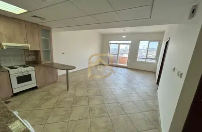 Apartment - 1 Bedroom - 2 Bathrooms for rent in Shakespeare Circus 1 - Shakespeare Circus - Motor City - Dubai