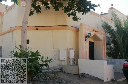 Villa - 7+ Bedrooms - 6 Bathrooms for sale in Al Sabkha - Al Riqqa - Sharjah