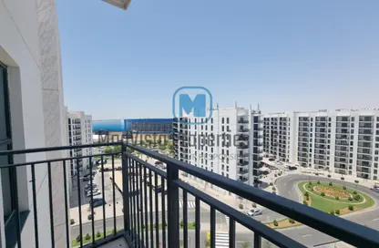Apartment - 2 Bedrooms - 2 Bathrooms for rent in Waters Edge - Yas Island - Abu Dhabi