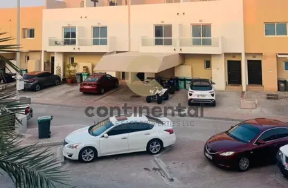 Apartment - 3 Bedrooms - 4 Bathrooms for sale in Contemporary Style - Al Reef Villas - Al Reef - Abu Dhabi