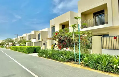Townhouse - 3 Bedrooms - 4 Bathrooms for rent in Noor Townhouses - Town Square - Dubai