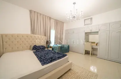 Villa - 4 Bedrooms - 5 Bathrooms for sale in Circle Villas - Jumeirah Village Circle - Dubai