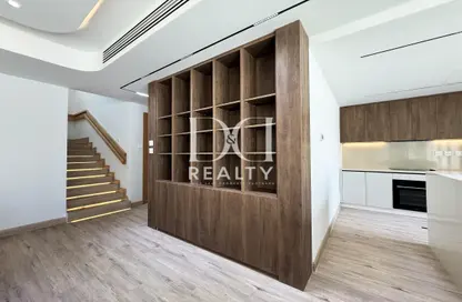 Villa - 3 Bedrooms - 3 Bathrooms for sale in Springs 8 - The Springs - Dubai