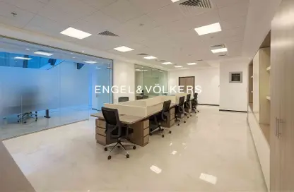 مكتب - استوديو - 1 حمام للايجار في برج أوبوس - الخليج التجاري - دبي