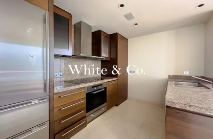 Apartment - 2 Bedrooms - 3 Bathrooms for sale in Burj Khalifa - Burj Khalifa Area - Downtown Dubai - Dubai Apartment - 2 Bedrooms - 3 Bathrooms for sale in Burj Khalifa - Burj Khalifa Area - Downtown Dubai - Dubai