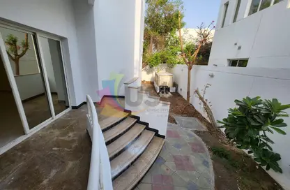 Villa - 5 Bedrooms - 6 Bathrooms for rent in Al Garhoud Villas - Al Garhoud - Dubai