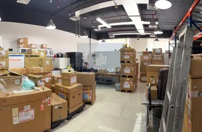 Shop - Studio for rent in The Curve - Al Quoz 3 - Al Quoz - Dubai