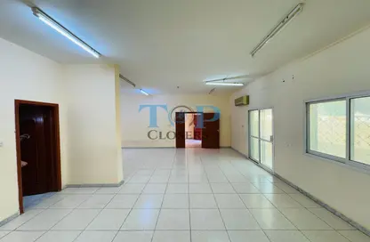 Apartment - 4 Bedrooms - 5 Bathrooms for rent in Al Jimi - Al Ain